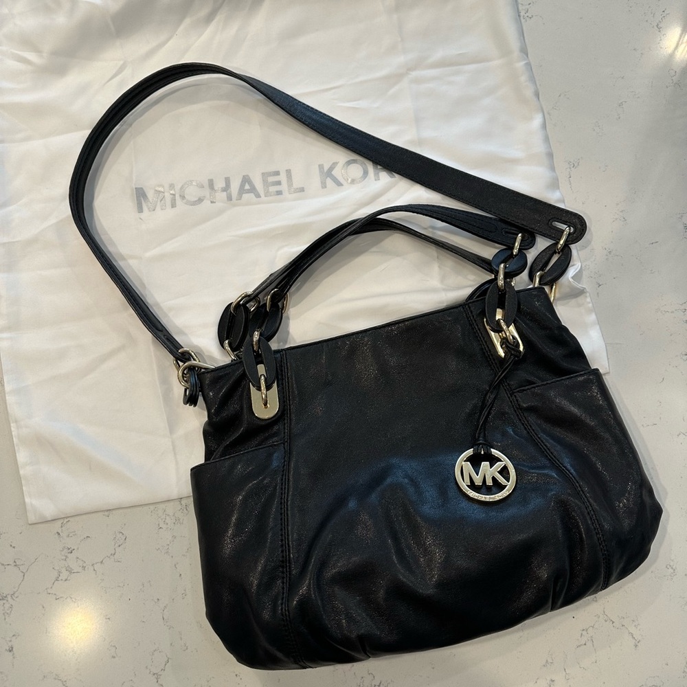 Michael Kors Gorgeous Black Handbag!